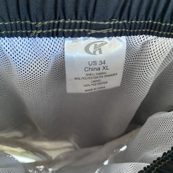 (B47) Blaosn swim shorts in mid length in Color: Army Green, Size 34 - Picture 8 of 11